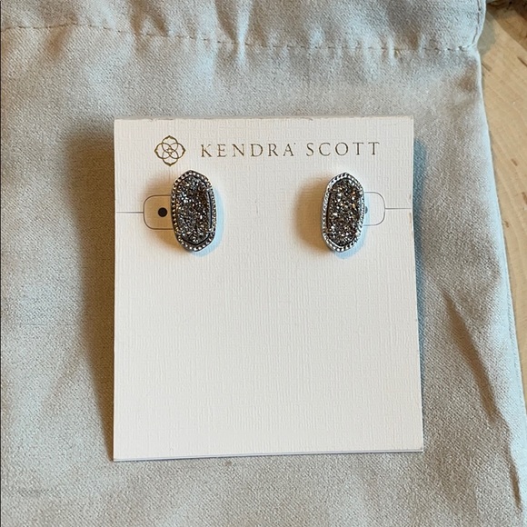NWT KENDRA SCOTT SILVER ELLIE DRUSY EARRINGS! - Picture 3 of 5